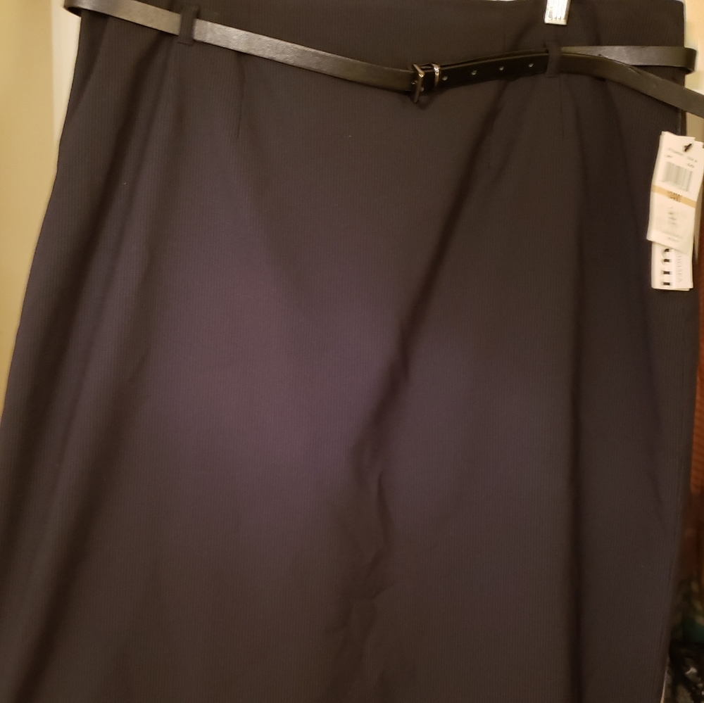 Black pinstripe skirt - Picture 4 of 14